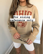 Load image into Gallery viewer, Cleveland Crewneck - Beige
